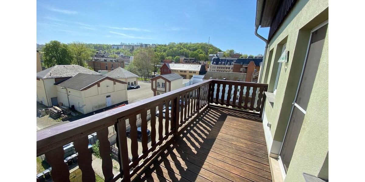 Dachgeschoßwohnung Greiz - 3 Zimmer, 107 m&sup2;, 535&euro; | Angebot:20445192