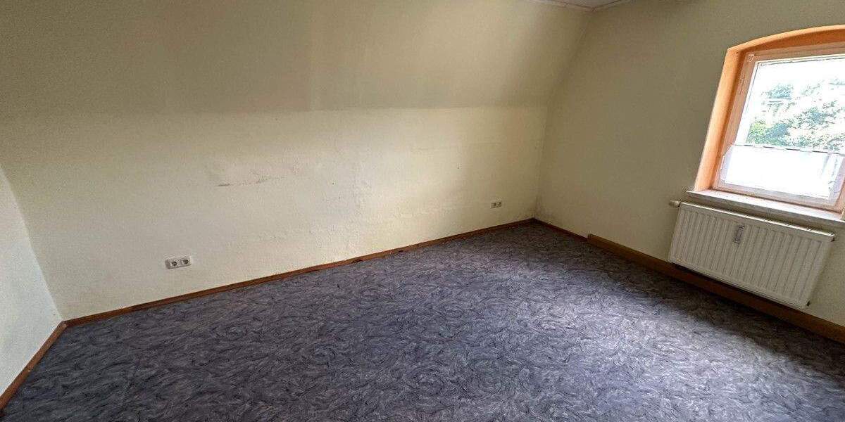 Mehrfamilienhaus, Wohnhaus Neukirchen/Pleiße Neukirchen - 1 Zimmer, 250 m&sup2;, 65.000&euro; | Angebot:25688363