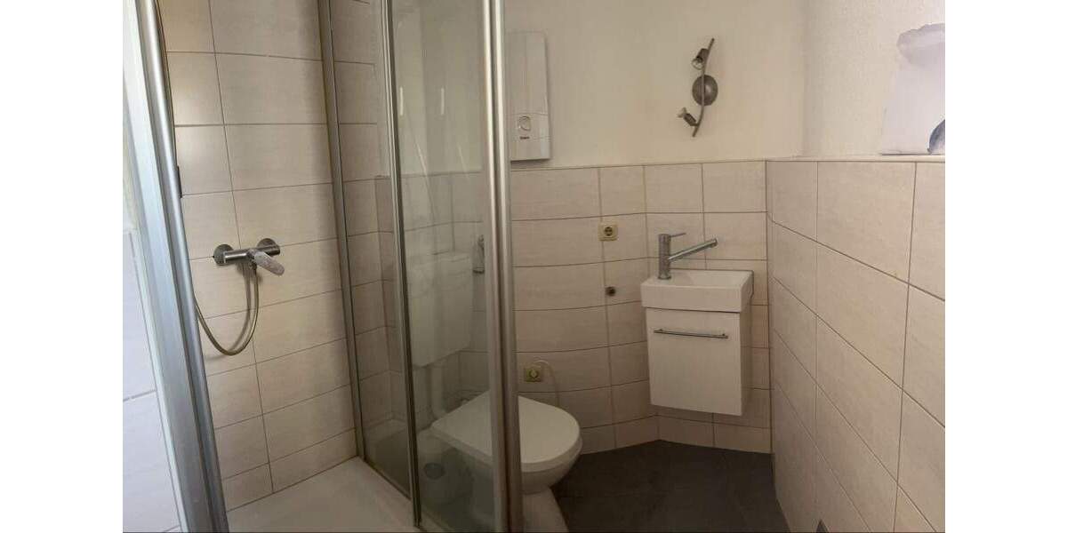 Etagenwohnung Meerane - 3 Zimmer, 87 m&sup2;, 480&euro; | Angebot:25665453