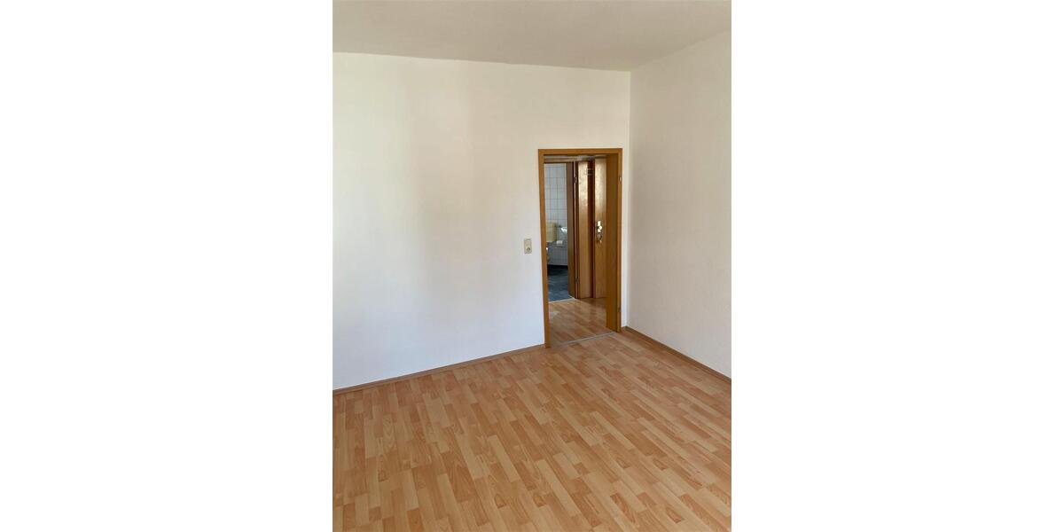 Etagenwohnung Schmölln - 3 Zimmer, 69 m&sup2;, 349&euro; | Angebot:25920411