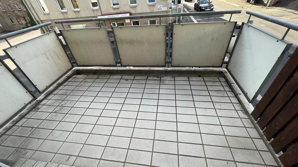 Etagenwohnung Zwickau Neuplanitz - 2 Zimmer, 68 m&sup2;, 370&euro; | Angebot:17651418