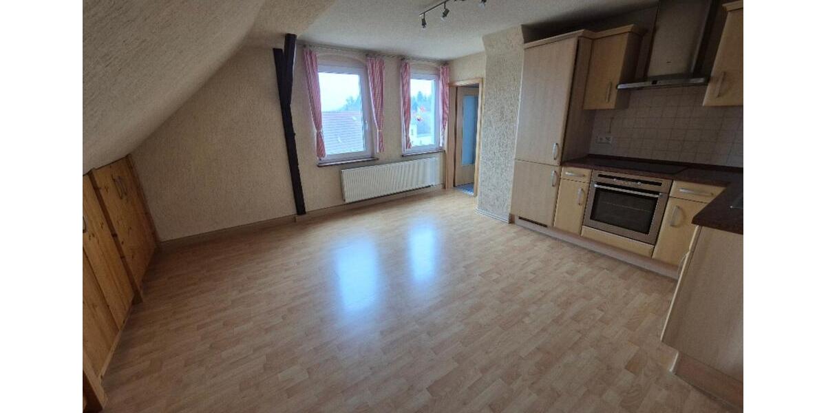 Einfamilienhaus Hirschfeld - 8 Zimmer, 180 m&sup2;, 149.000&euro; | Angebot:25843551