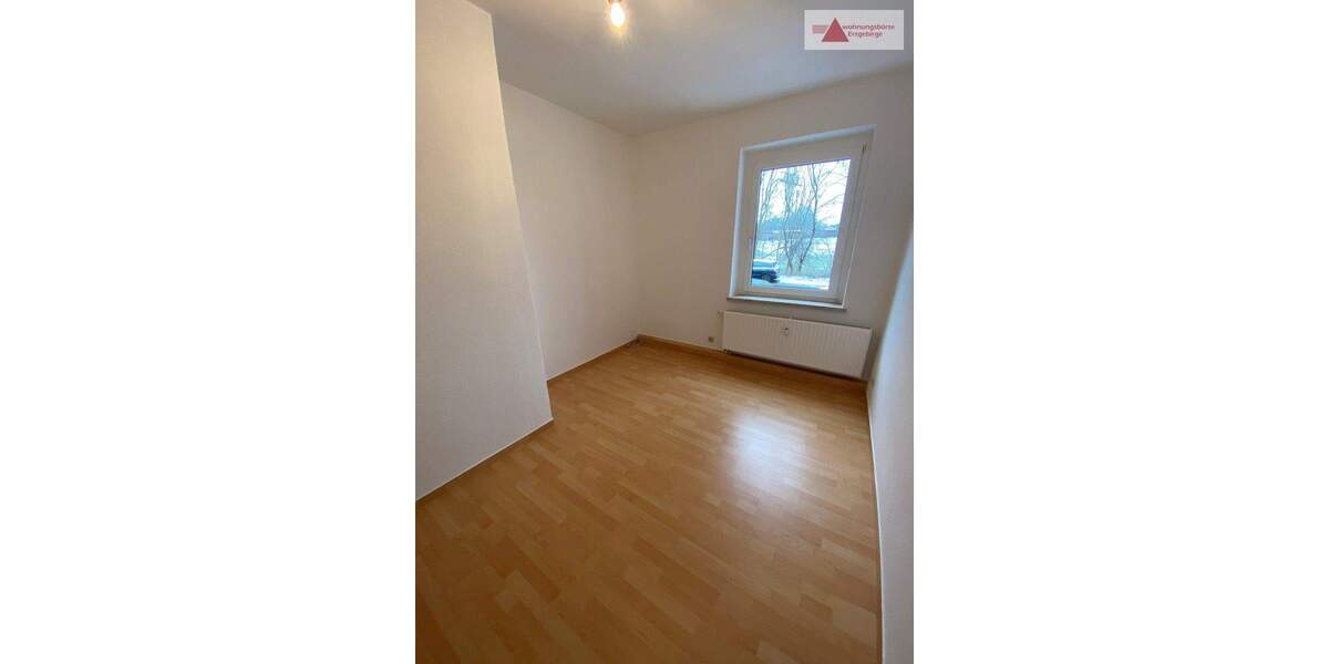 Etagenwohnung Zwickau OT Marienthal Marienthal - 2 Zimmer, 57 m&sup2;, 325&euro; | Angebot:25744597