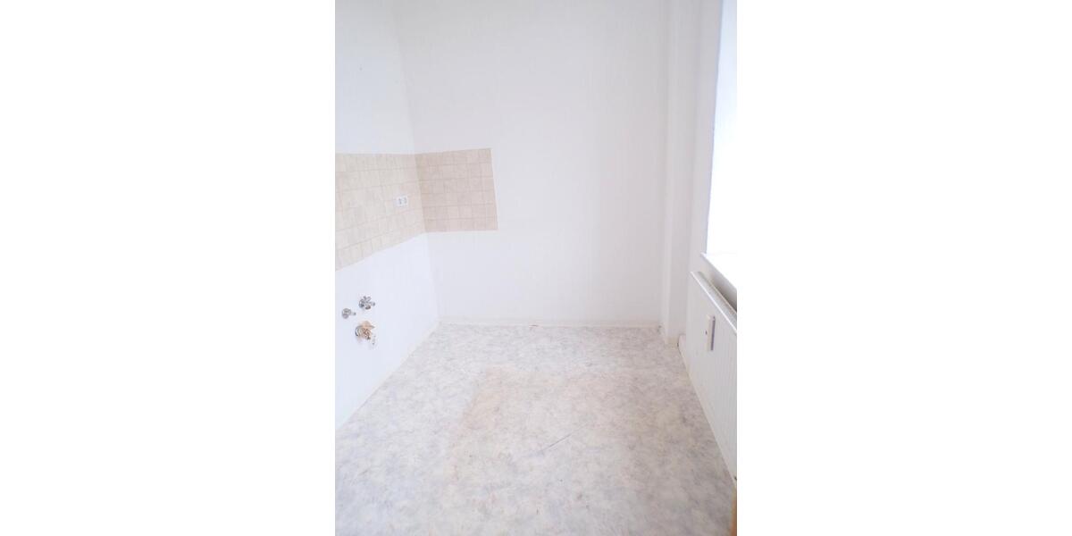 Etagenwohnung Werdau - 3 Zimmer, 65 m&sup2;, 370&euro; | Angebot:25249800