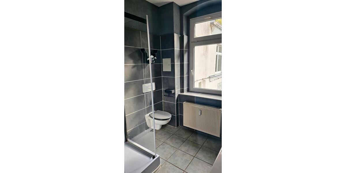 Etagenwohnung Oberlungwitz - 4 Zimmer, 106 m&sup2;, 750&euro; | Angebot:25369426