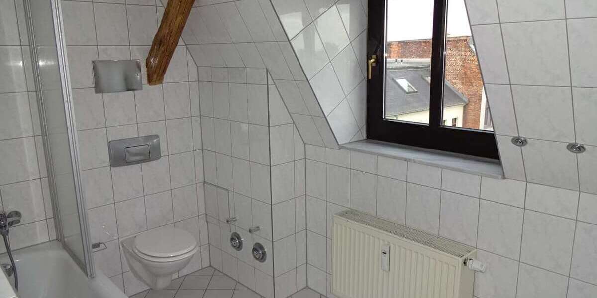 Etagenwohnung Zwickau Innenstadt - 2 Zimmer, 62 m&sup2;, 59.000&euro; | Angebot:25707460