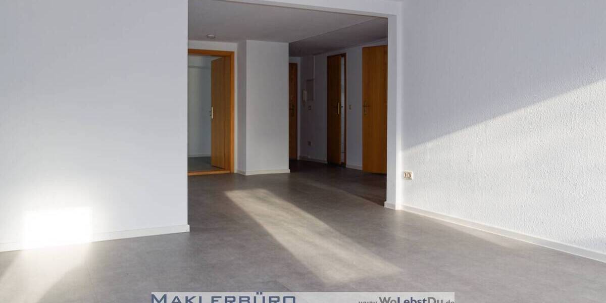 Etagenwohnung Greiz Irchwitz - 3 Zimmer, 91 m&sup2;, 495&euro; | Angebot:25678419