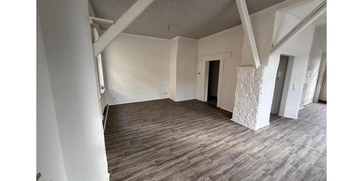 Etagenwohnung Greiz - 4 Zimmer, 115 m&sup2;, 650&euro; | Angebot:25887625