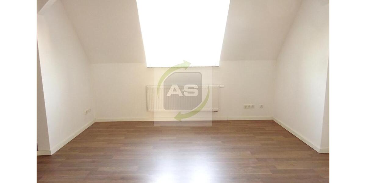 Dachgeschoßwohnung Zwickau Zwickau-Nord - 3 Zimmer, 71 m&sup2;, 365&euro; | Angebot:22591343
