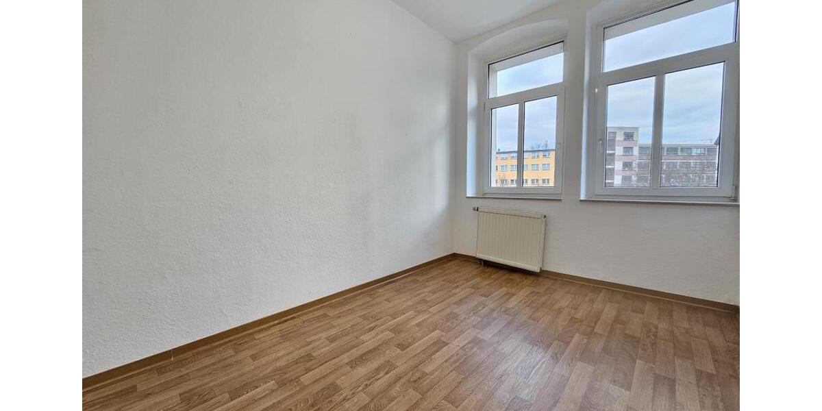 Etagenwohnung Werdau - 3 Zimmer, 65 m&sup2;, 357&euro; | Angebot:25922571