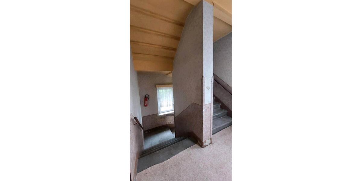 Mehrfamilienhaus, Wohnhaus Aue-Bad Schlema Bad Schlema - 10 Zimmer, 210 m&sup2;, 140.000&euro; | Angebot:26963031