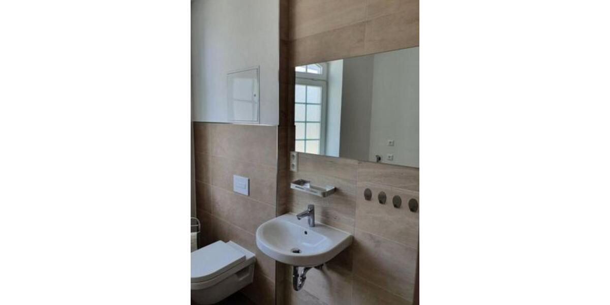 Etagenwohnung Schneeberg - 2 Zimmer, 64 m&sup2;, 600&euro; | Angebot:25884199