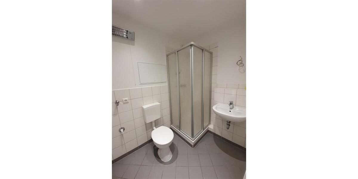 Etagenwohnung Reichenbach im Vogtland - 3 Zimmer, 69 m&sup2;, 415&euro; | Angebot:25271892