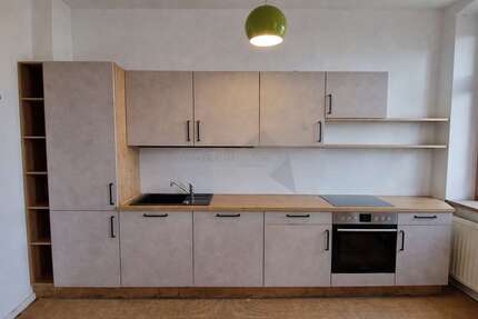 Wohnung Zwickau Mitte-West - 4 Zimmer, 140 m&sup2;, 940&euro; | Angebot:25977110