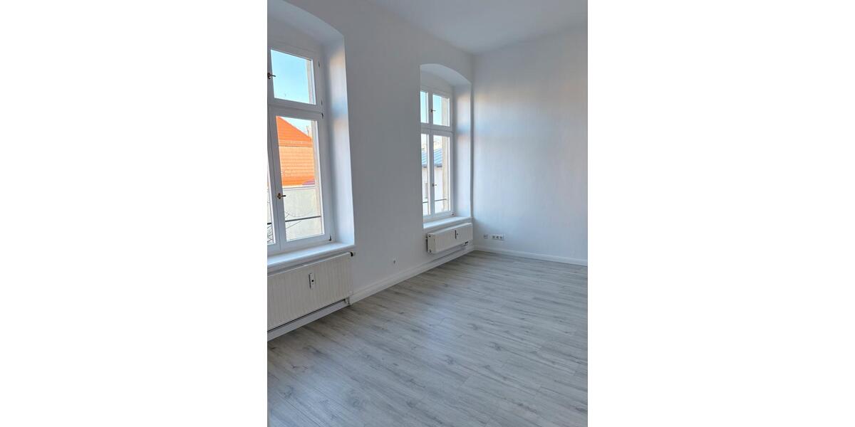Etagenwohnung Zwickau - 3 Zimmer, 85 m&sup2;, 595&euro; | Angebot:25311291