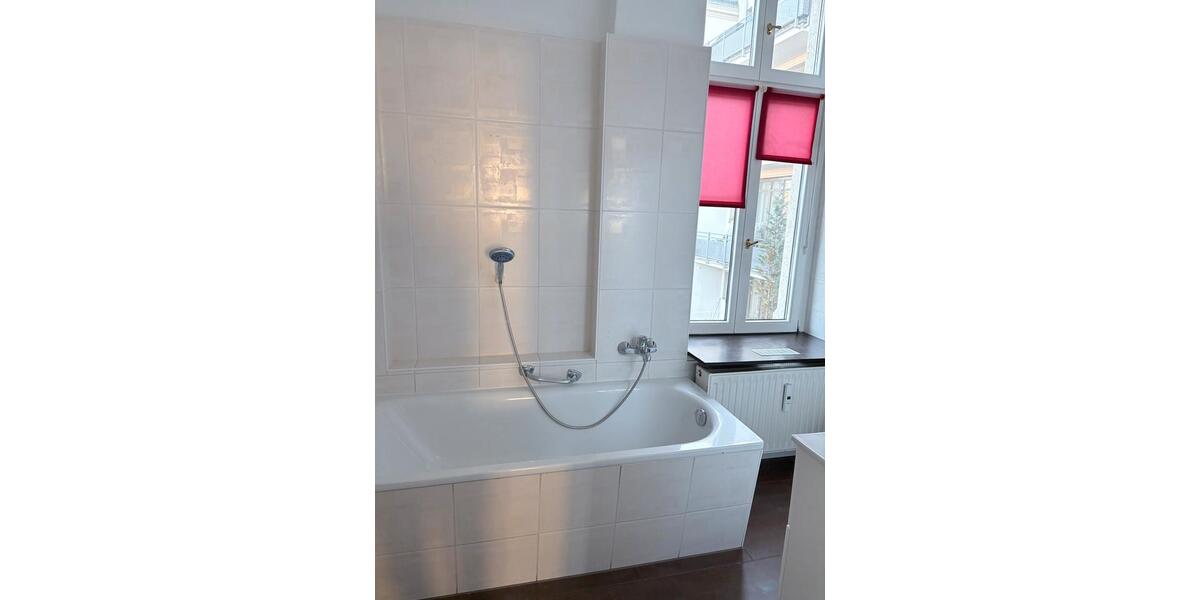 Etagenwohnung Zwickau - 3 Zimmer, 85 m&sup2;, 595&euro; | Angebot:25311291