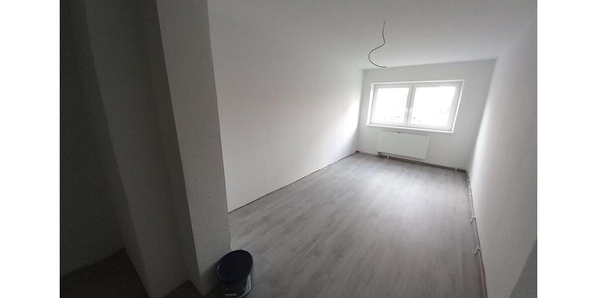 Erdgeschoßwohnung Zwickau Auerbach - 3 Zimmer, 117 m&sup2;, 760&euro; | Angebot:24252555