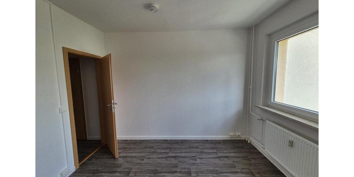 Etagenwohnung Hohenstein-Ernstthal Ernstthal - 3 Zimmer, 56 m&sup2;, 325&euro; | Angebot:25257521