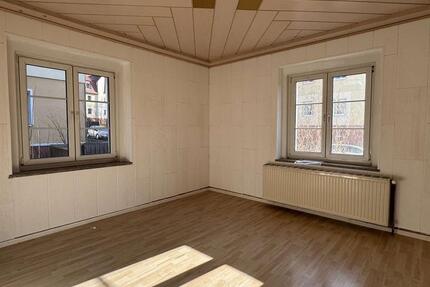 Wohnung Zwickau Auerbach - 3 Zimmer, 60 m&sup2;, 380&euro; | Angebot:20089990