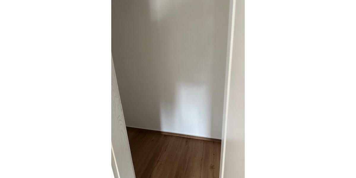 Etagenwohnung Gornsdorf - 2 Zimmer, 60 m&sup2;, 390&euro; | Angebot:25852910