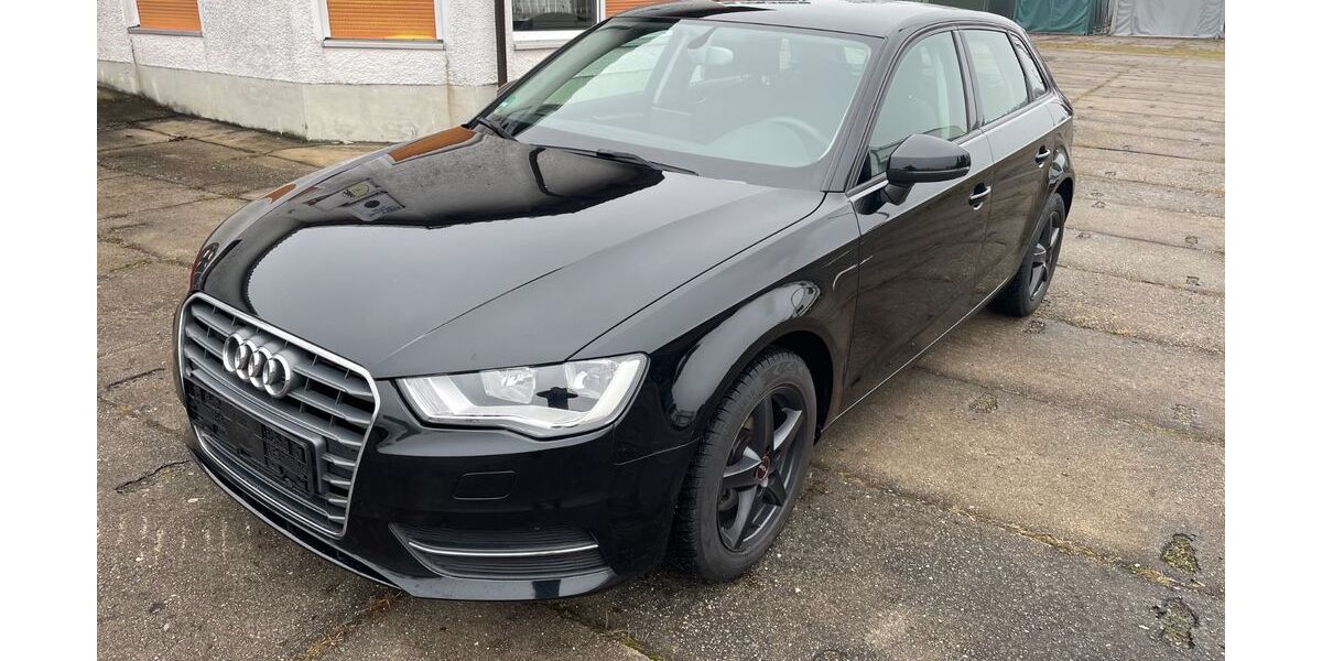 Audi A3 130.500 km 8.900 &euro; Schneeberg 08289