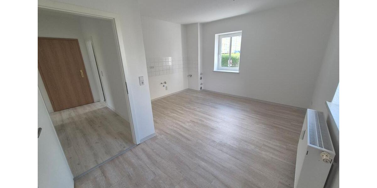 Etagenwohnung Glauchau - 2 Zimmer, 53 m&sup2;, 310&euro; | Angebot:24487630