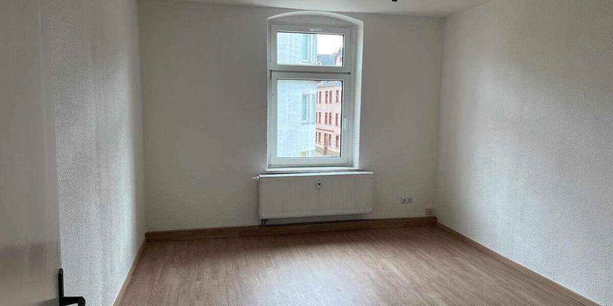 Etagenwohnung Aue - 3 Zimmer, 90 m&sup2;, 510&euro; | Angebot:25681319