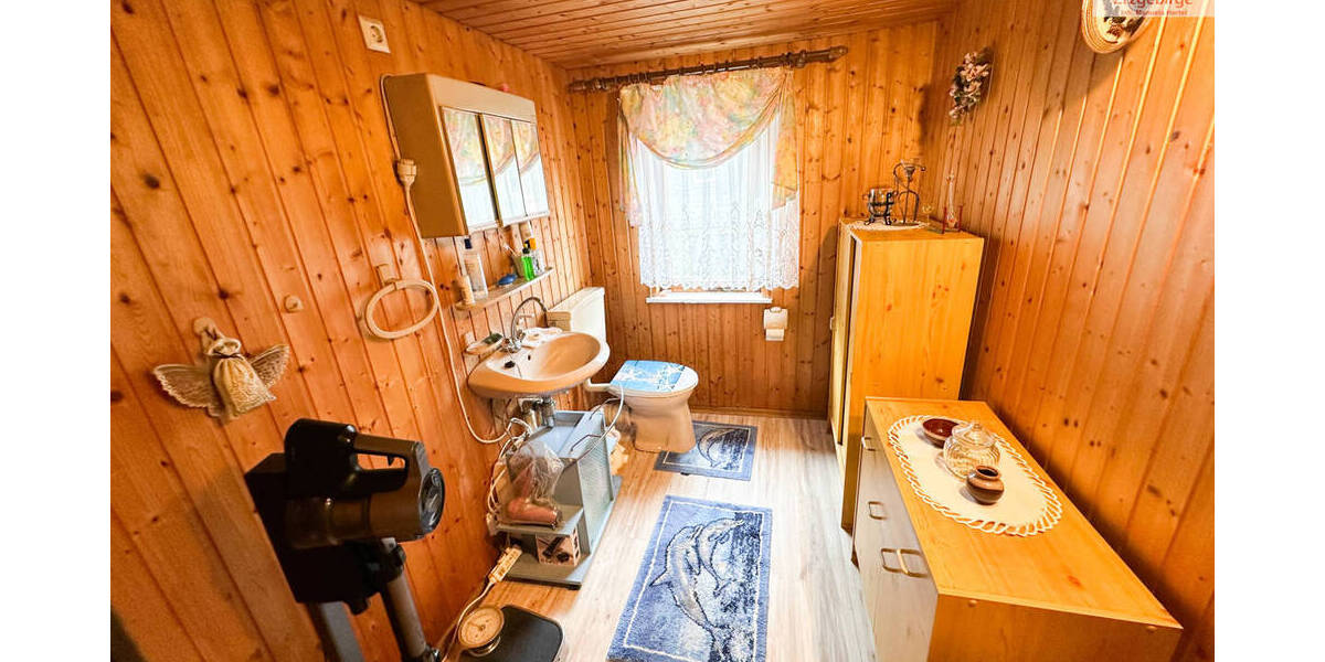 Mehrfamilienhaus, Wohnhaus Hartenstein - 1 Zimmer, 120 m&sup2;, 34.000&euro; | Angebot:25688279