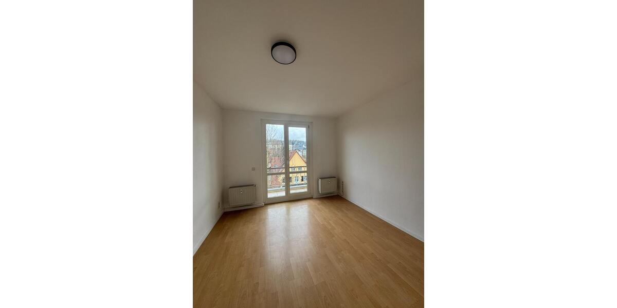 Etagenwohnung Lengenfeld - 3 Zimmer, 59 m&sup2;, 340&euro; | Angebot:25319771