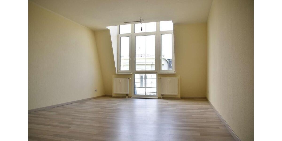 Etagenwohnung Meerane - 2 Zimmer, 62 m&sup2;, 340&euro; | Angebot:23875291
