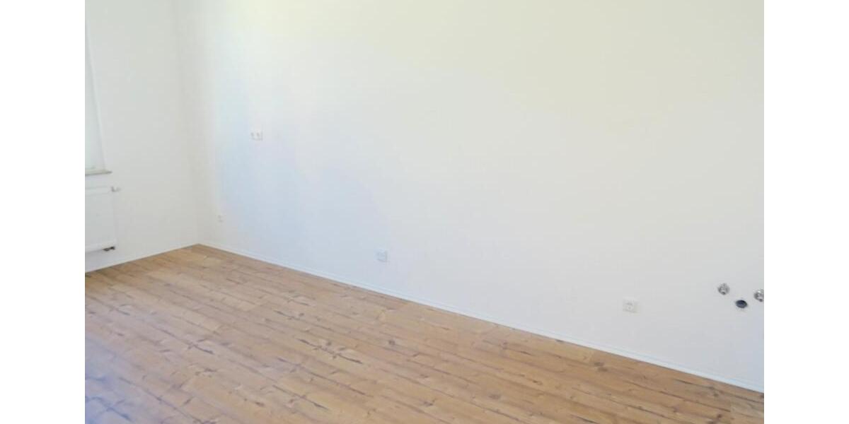 Etagenwohnung Werdau - 3 Zimmer, 90 m&sup2;, 515&euro; | Angebot:25428658