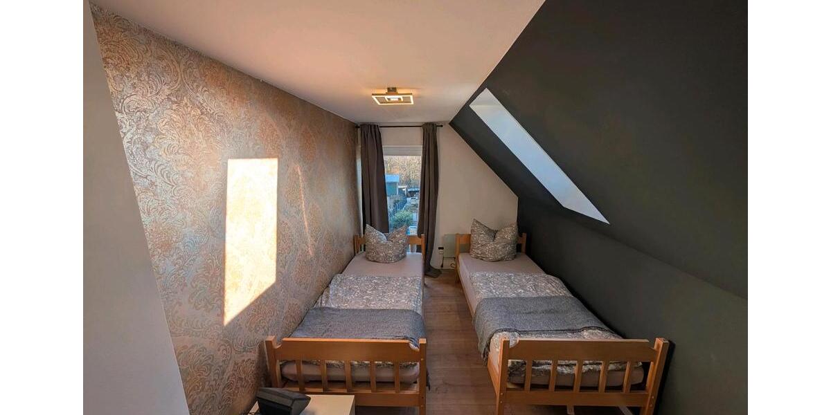 Einfamilienhaus Glauchau - 4 Zimmer, 101 m&sup2;, 215.000&euro; | Angebot:25856259