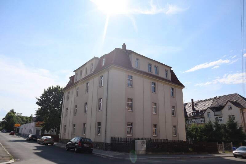 Etagenwohnung Glauchau - 2 Zimmer, 72 m&sup2;, 330&euro; | Angebot:25738185