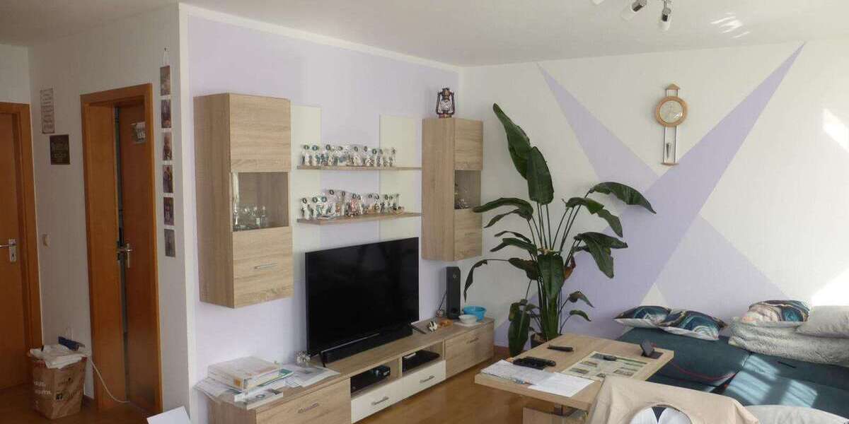 Etagenwohnung Hohenstein Ernstthal - 2 Zimmer, 56 m&sup2;, 60.000&euro; | Angebot:25966017