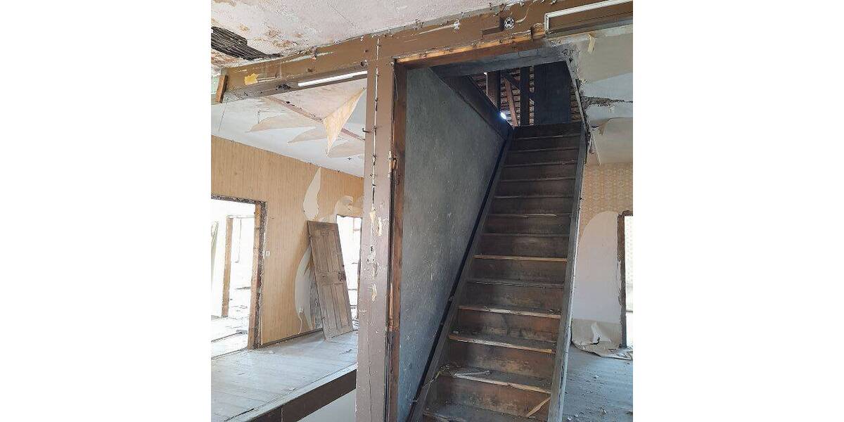 Mehrfamilienhaus mit Bauland und vielen individuellen Nutzungsmöglichkeiten - Mehrfamilienhaus, Wohnhaus Lichtentanne | Angebot:25567917