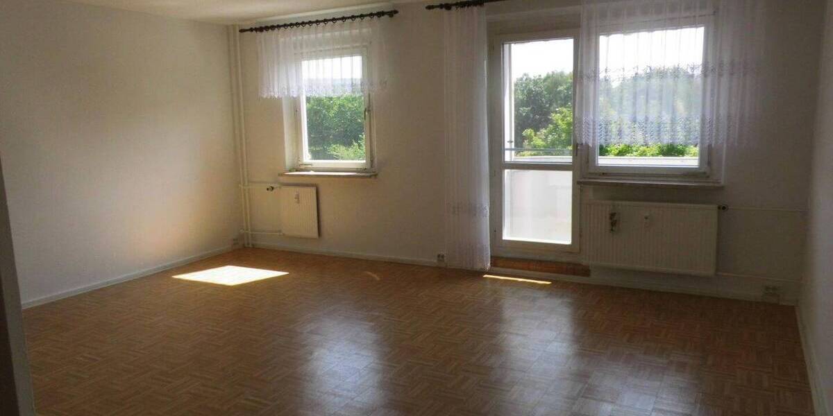 Etagenwohnung Reichenbach - 2 Zimmer, 55 m&sup2;, 300&euro; | Angebot:25769625