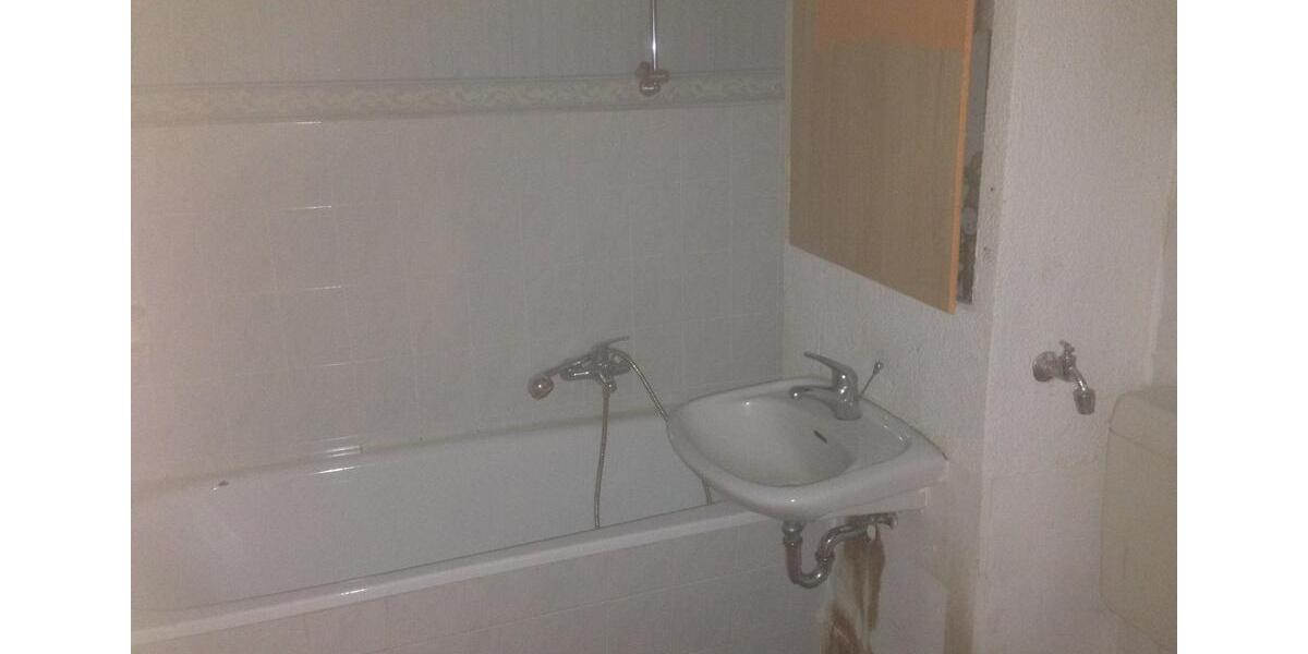 Etagenwohnung Aue-Bad Schlema Bad Schlema - 3 Zimmer, 58 m&sup2;, 250&euro; | Angebot:24770506