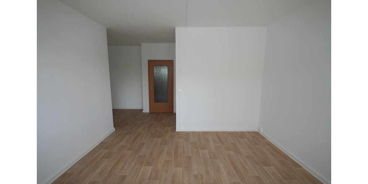Etagenwohnung Oberlungwitz - 3 Zimmer, 57 m&sup2;, 352&euro; | Angebot:24662160