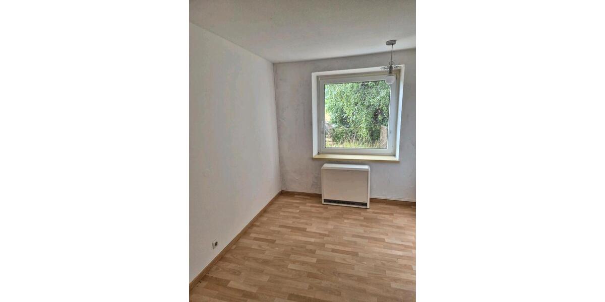 Einfamilienhaus Limbach-Oberfrohna Oberfrohna - 5 Zimmer, 150 m&sup2;, 128.500&euro; | Angebot:24842852