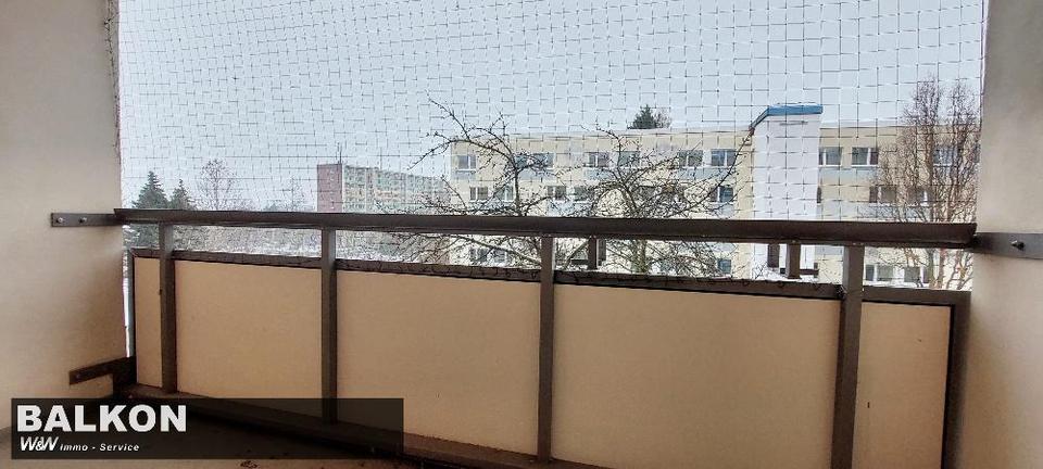 Etagenwohnung Zwickau Neuplanitz - 4 Zimmer, 70 m&sup2;, 349&euro; | Angebot:24704375