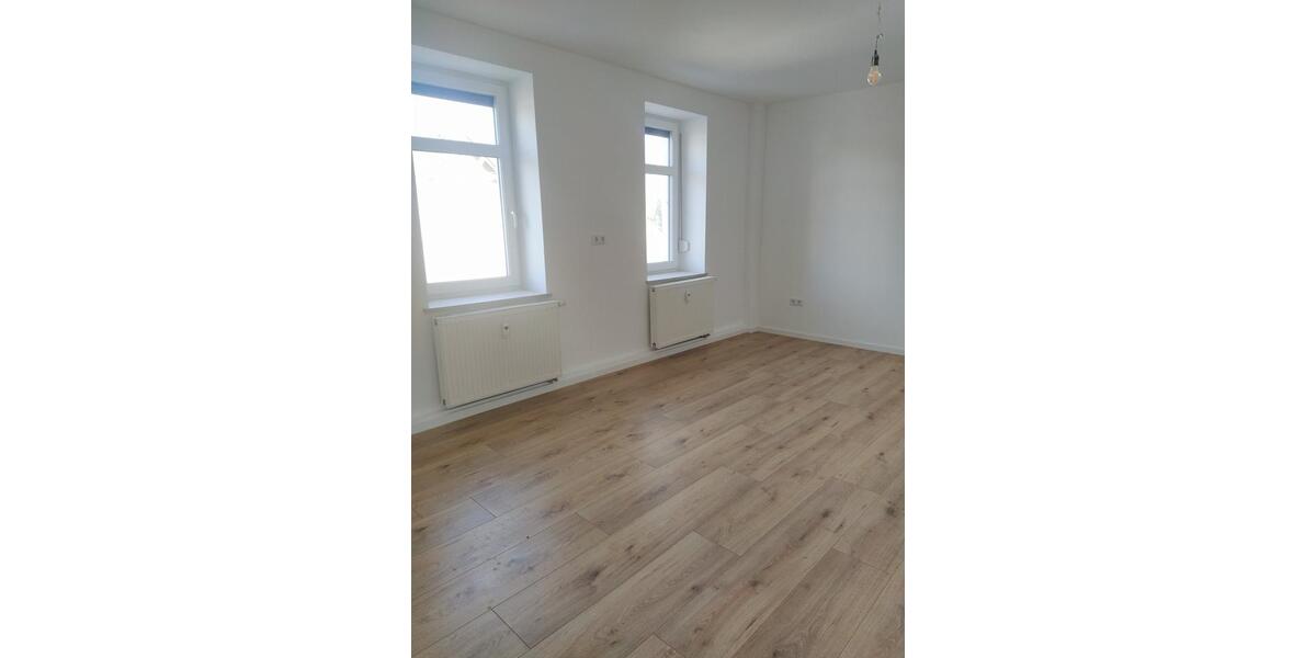 Etagenwohnung Gornsdorf - 2 Zimmer, 70 m&sup2;, 450&euro; | Angebot:20050223