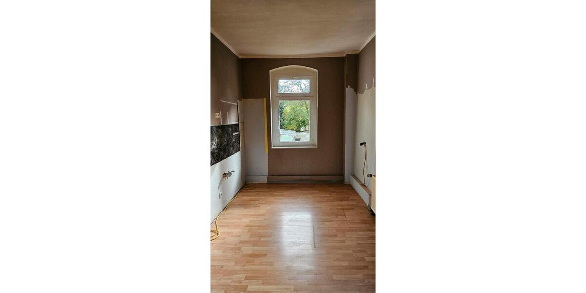 Etagenwohnung Oberlungwitz - 4 Zimmer, 106 m&sup2;, 750&euro; | Angebot:25369426