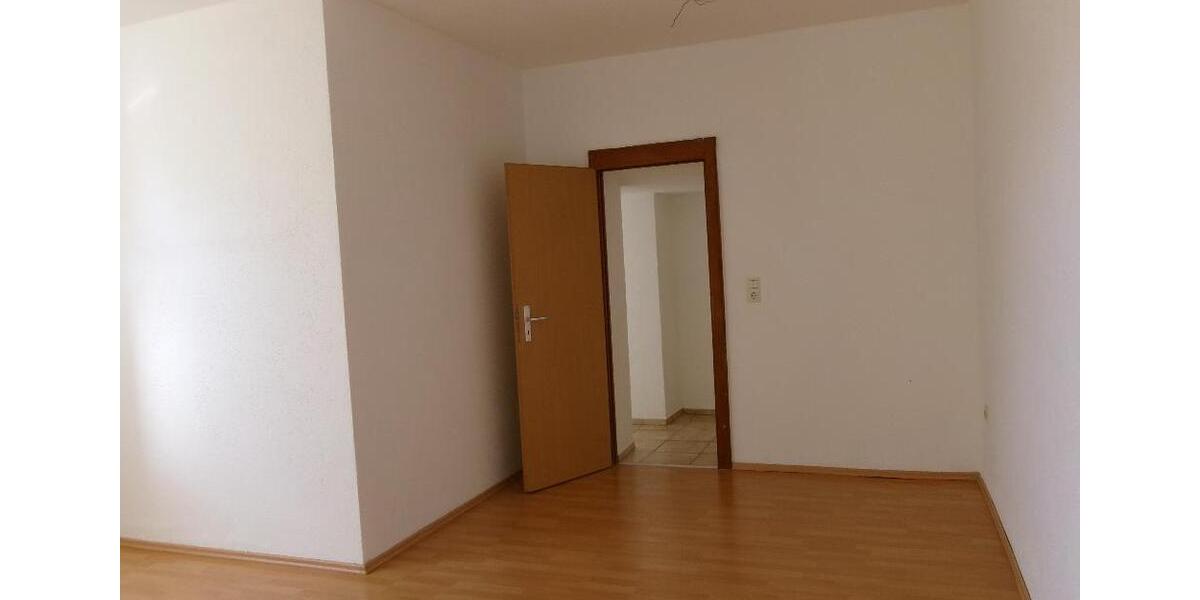Erdgeschoßwohnung Ellefeld - 2 Zimmer, 110 m&sup2;, 440&euro; | Angebot:25217574