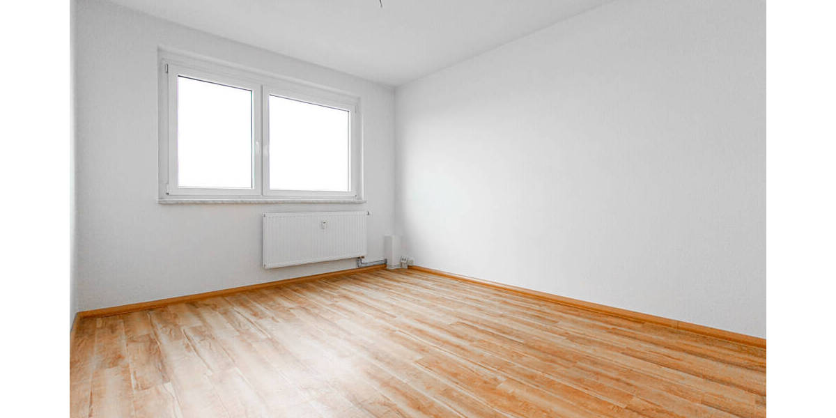 Etagenwohnung Zwickau Eckersbach - 3 Zimmer, 71 m&sup2;, 412&euro; | Angebot:25733941