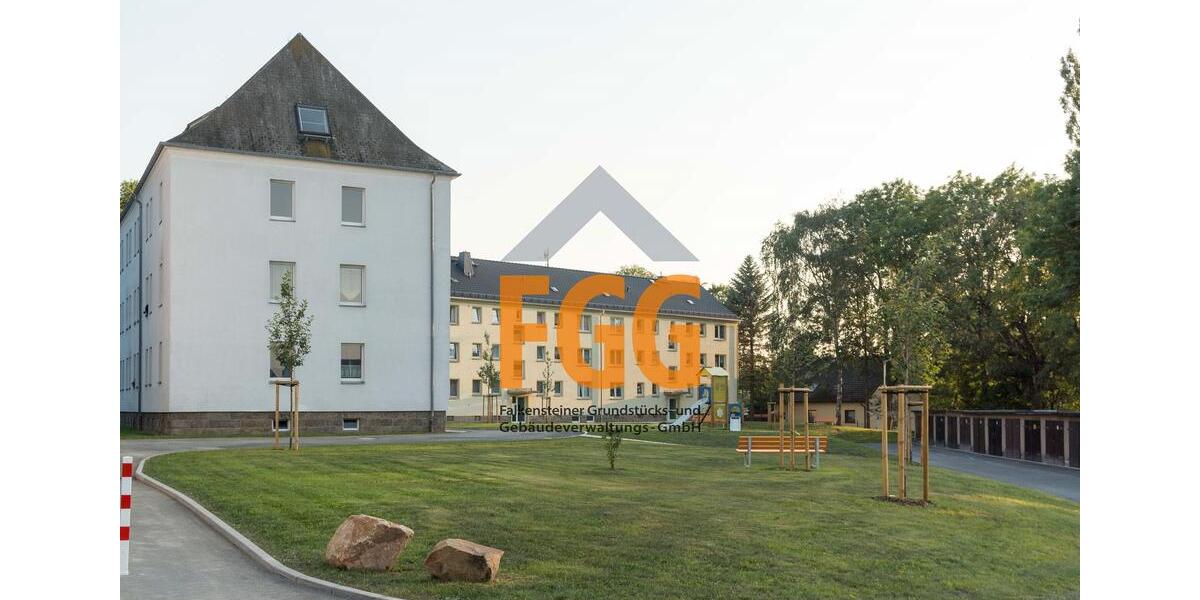 Dachgeschoßwohnung Falkenstein/Vogtland Vogtland - 2 Zimmer, 51 m&sup2;, 280&euro; | Angebot:25810325