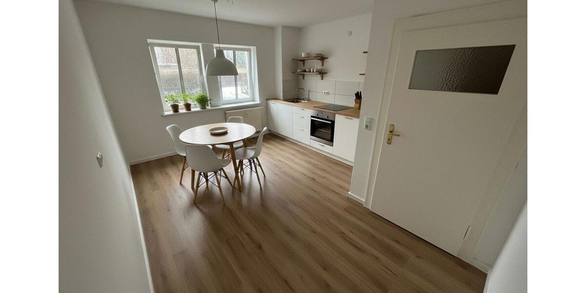 Etagenwohnung Glauchau - 2 Zimmer, 53 m&sup2;, 310&euro; | Angebot:25106967