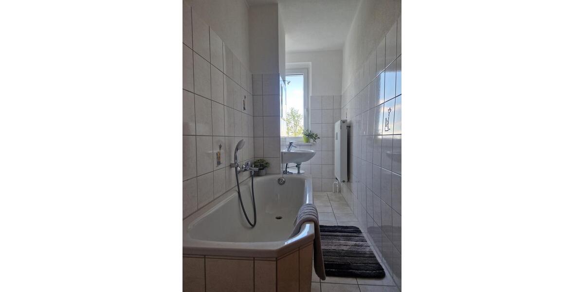 Etagenwohnung Glauchau - 2 Zimmer, 46 m&sup2;, 275&euro; | Angebot:25892667