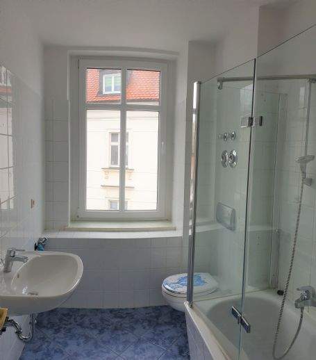 Etagenwohnung Zwickau Pöhlau - 3 Zimmer, 75 m&sup2;, 380&euro; | Angebot:26389544