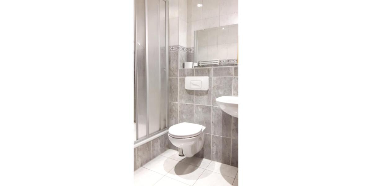Etagenwohnung Zwickau Neuplanitz - 1 Zimmer, 31 m&sup2;, 185&euro; | Angebot:26576695
