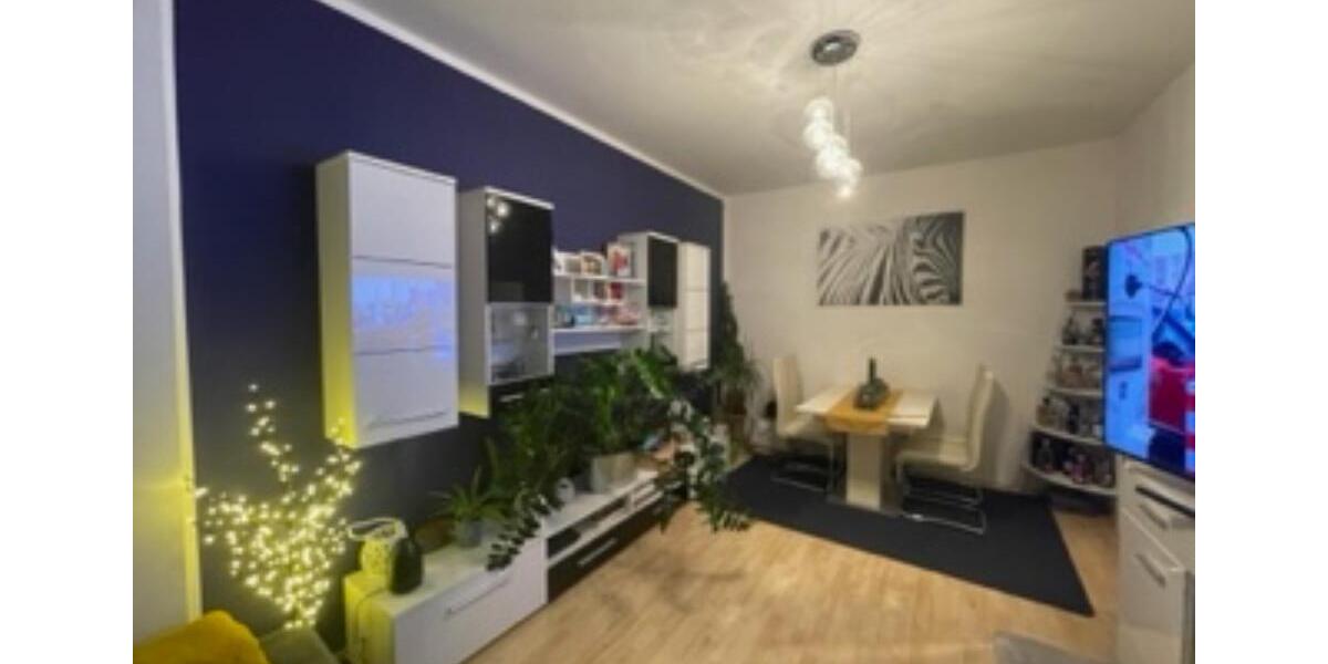 Etagenwohnung Zwickau - 2 Zimmer, 45 m&sup2;, 315&euro; | Angebot:25941736